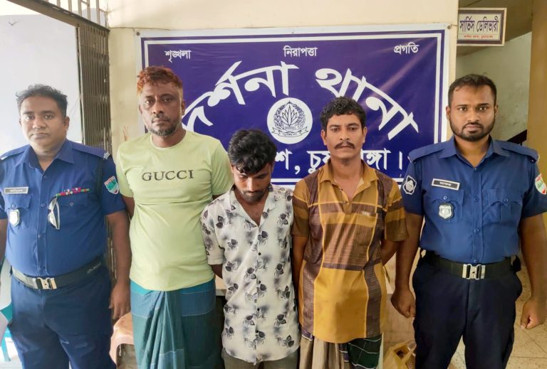 দর্শনা থানার পৃথক অভিযানে ৩ মাদক ব্যবসায়ী আটক, বিভিন্ন মেয়াদে কারাদণ্ড