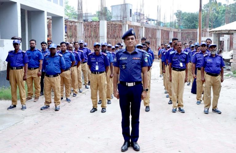 দর্শনা থানায় সাপ্তাহিক চৌকিদারি প্যারেড গ্রহণ