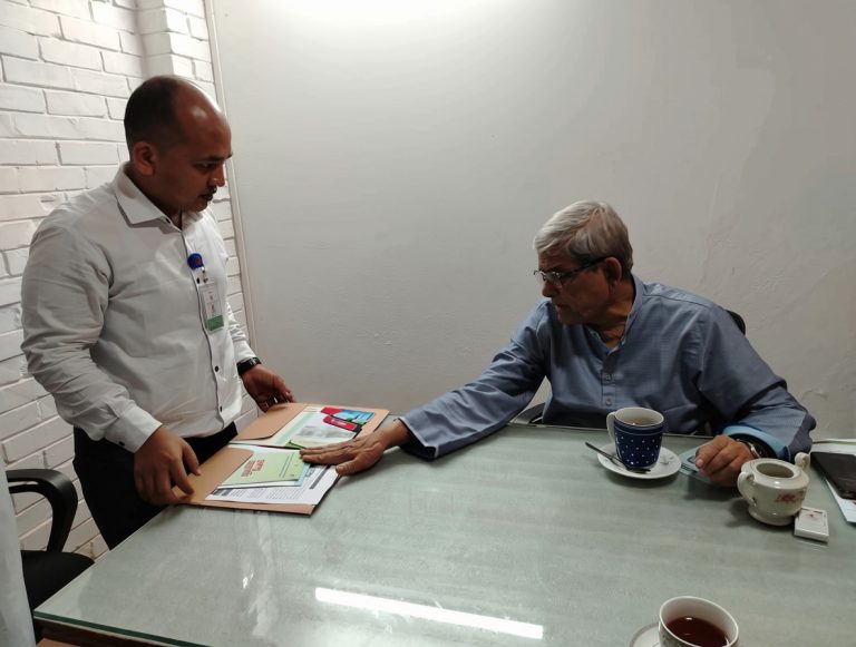 প্রবাসী কল্যাণ সেন্টার কার্যক্রম সম্পর্ক মন্ত্রী মির্জা ফখরুল ইসলাম আলমগীর সাক্ষাৎ