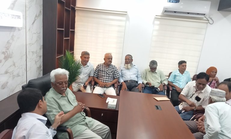 উজিরপুর উপজেলায় সংসদ সদস্য এস সরফুদ্দিন আহমেদ সান্টু’র অফিস উদ্বোধন