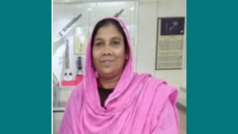 টুঙ্গিপাড়ায় ইউপি সদস্য বিলকিসের বিরুদ্ধে ভাতা-কার্ড ও ট্যাংকি দেওয়ার নামে অর্থ আত্মসাতের অভিযোগ