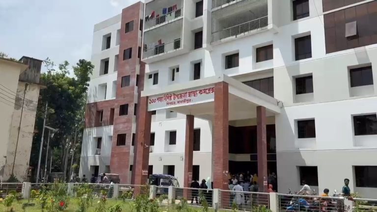 শিবচর উপজেলা স্বাস্থ্য কমপ্লেক্স: আধুনিক ভবন ও সরঞ্জাম থাকলেও জনবল সংকটে চিকিৎসা সেবা মুখথুবড়ে