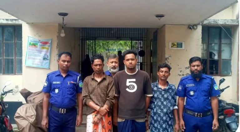 ঈশ্বরগঞ্জের সরিষা মারুয়াখালীতে তরুণীকে ধ-র্ষ-ণের অভিযোগ, তিন আসামি গ্রে-প্তার