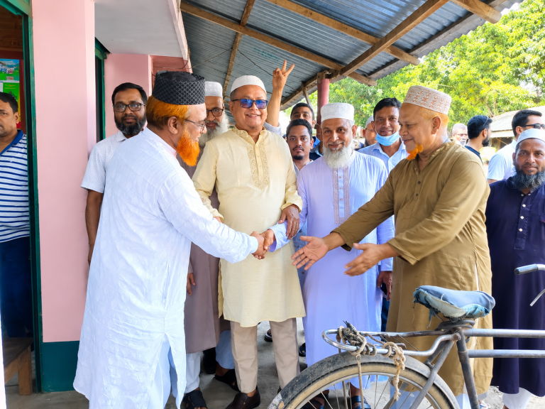 ভাঙ্গুড়ায় জামায়াতের মেয়র প্রার্থীর গণসংযোগ