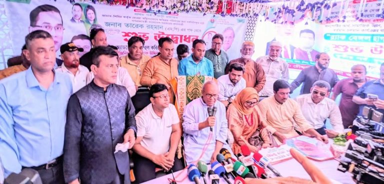 চৌদ্দগ্রামে আ-গুনে ক্ষতি গ্রস্ত পরিবারকে ঘর উপহার দিলো বিএনপি
