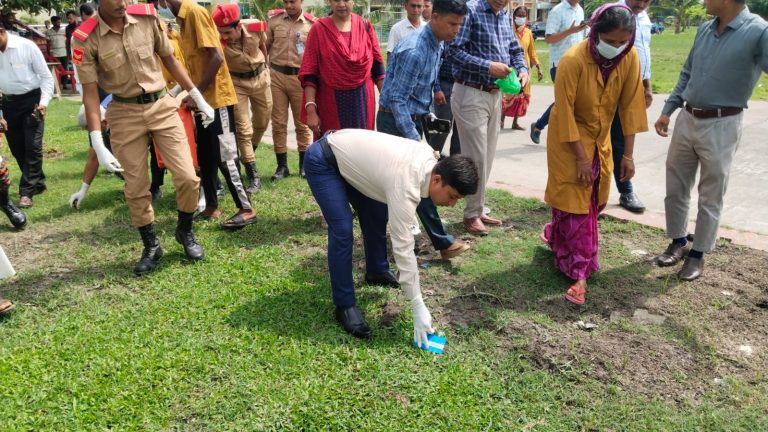 টুঙ্গিপাড়ায় ডেঙ্গু প্রতিরোধে পরিচ্ছন্নতা অভিযান শুরু