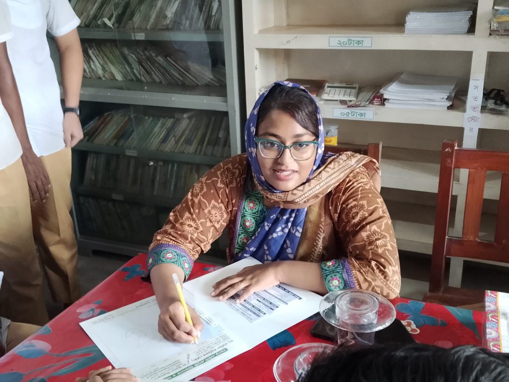 টাঙ্গাইলের ধনবাড়ীতে শিক্ষার্থীদের ফ্রি স্বাস্থ্যসেবা প্রদান