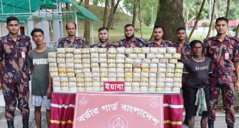 ৪২ কোটি টাকার ই-য়া-বা-র চালান জ-ব্দ, আ-টক ২