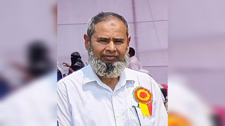টুঙ্গিপাড়ায় জন্মনিবন্ধন সেবায় দীর্ঘসূত্রতার অভিযোগ, দ্রুত সমাধান চান ভুক্তভোগীরা
